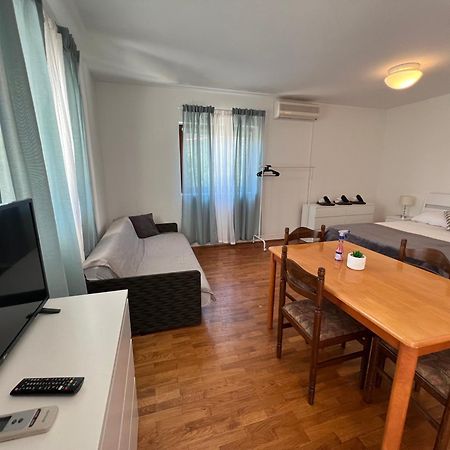 Apartments Antolkovic Ugljan Zewnętrze zdjęcie