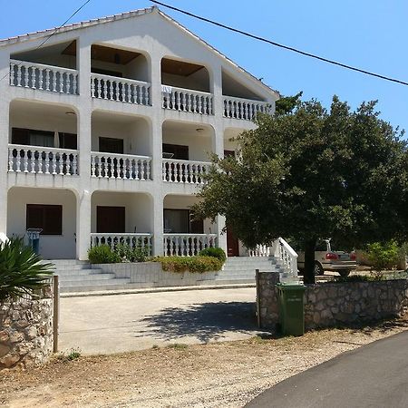 Apartments Antolkovic Ugljan Zewnętrze zdjęcie