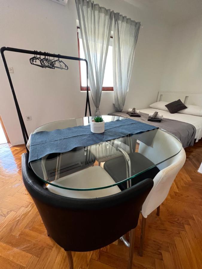Apartments Antolkovic Ugljan Zewnętrze zdjęcie