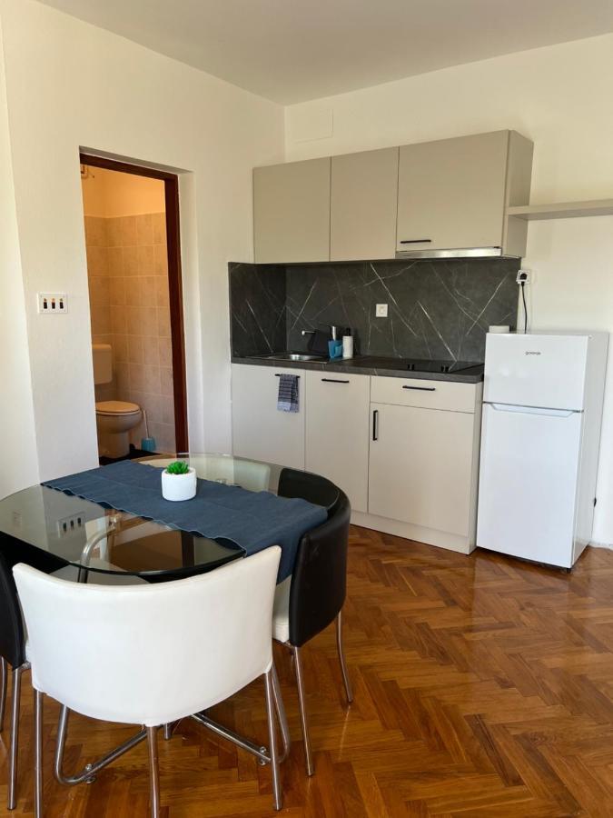 Apartments Antolkovic Ugljan Zewnętrze zdjęcie
