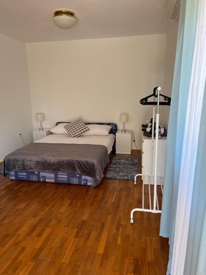 Apartments Antolkovic Ugljan Zewnętrze zdjęcie