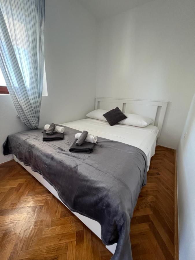 Apartments Antolkovic Ugljan Zewnętrze zdjęcie