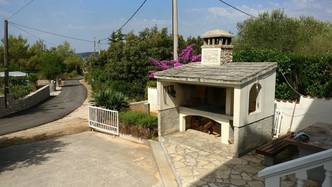 Apartments Antolkovic Ugljan Zewnętrze zdjęcie