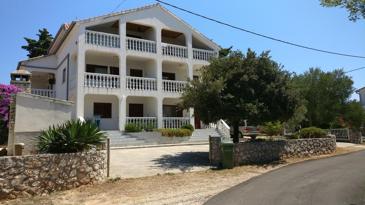 Apartments Antolkovic Ugljan Zewnętrze zdjęcie