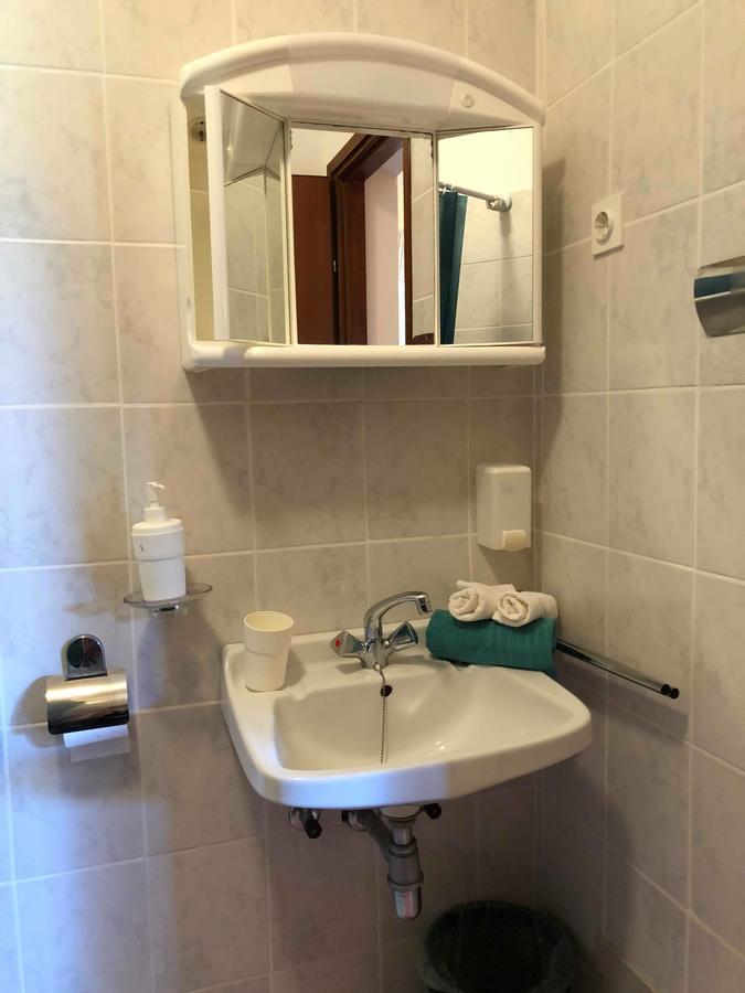 Apartments Antolkovic Ugljan Zewnętrze zdjęcie