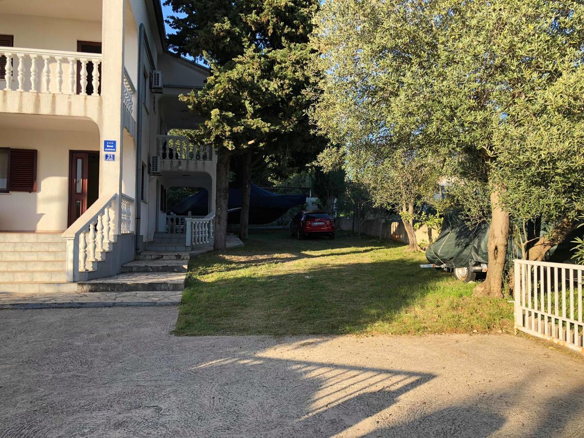 Apartments Antolkovic Ugljan Zewnętrze zdjęcie